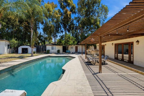 Tiny photo for 897 Old Farm Road, Thousand Oaks, CA 91360 (MLS # 226002271)