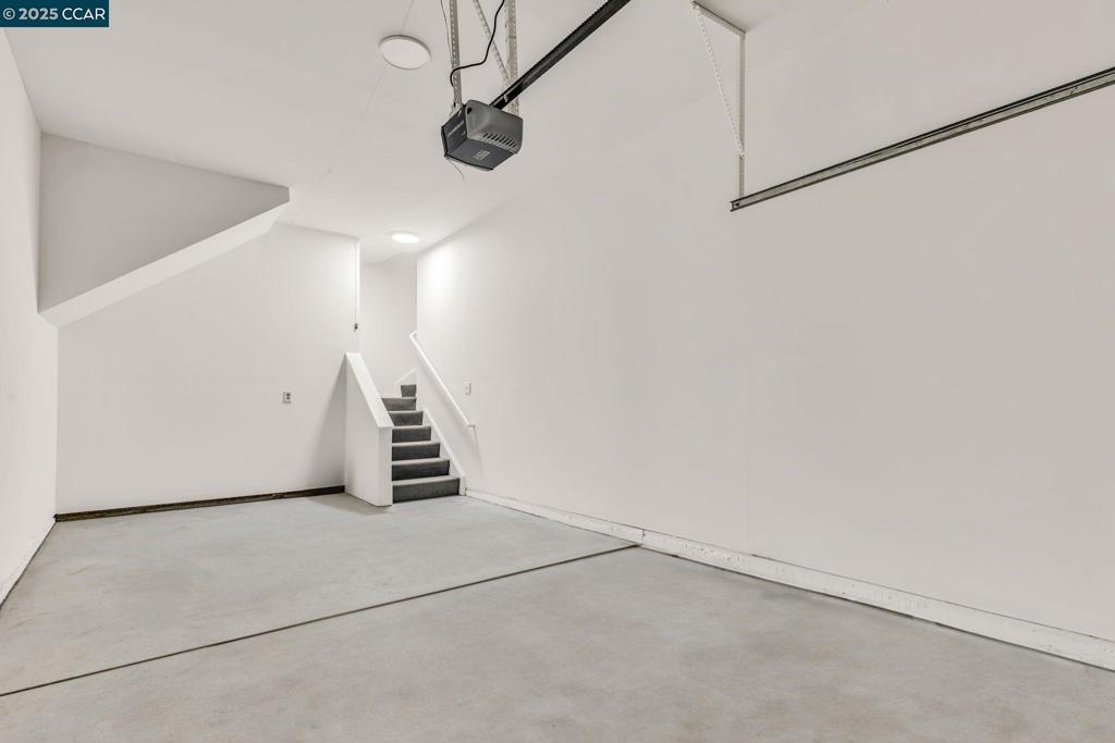 CANYON WOODS - Residential