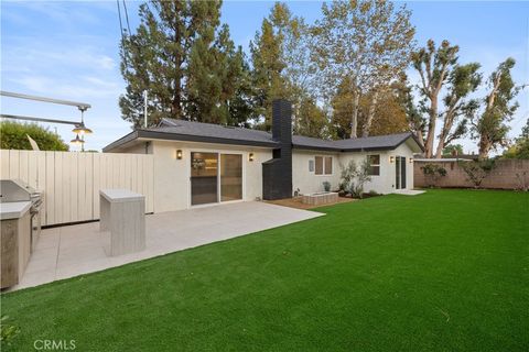 Tiny photo for 7663 Sedan Avenue, West Hills, CA 91304 (MLS # SR26005541)