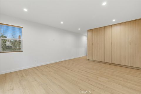 Tiny photo for 7663 Sedan Avenue, West Hills, CA 91304 (MLS # SR26005541)