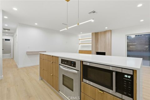 Tiny photo for 7663 Sedan Avenue, West Hills, CA 91304 (MLS # SR26005541)