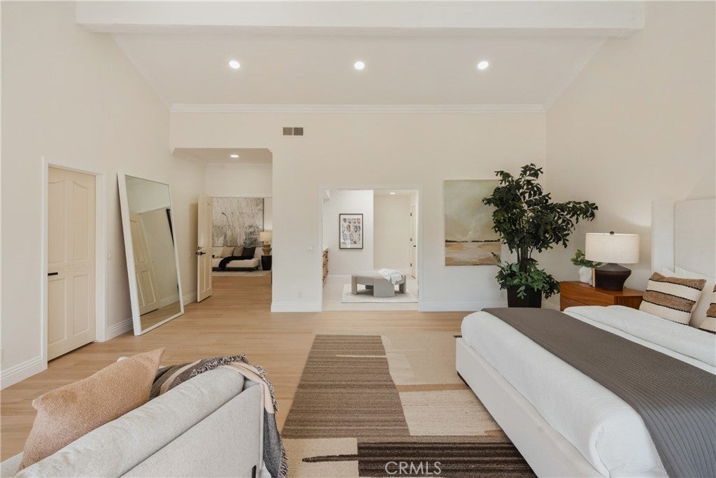 17182 Hillside Circle, Huntington Beach CA 92649 - Photo 10