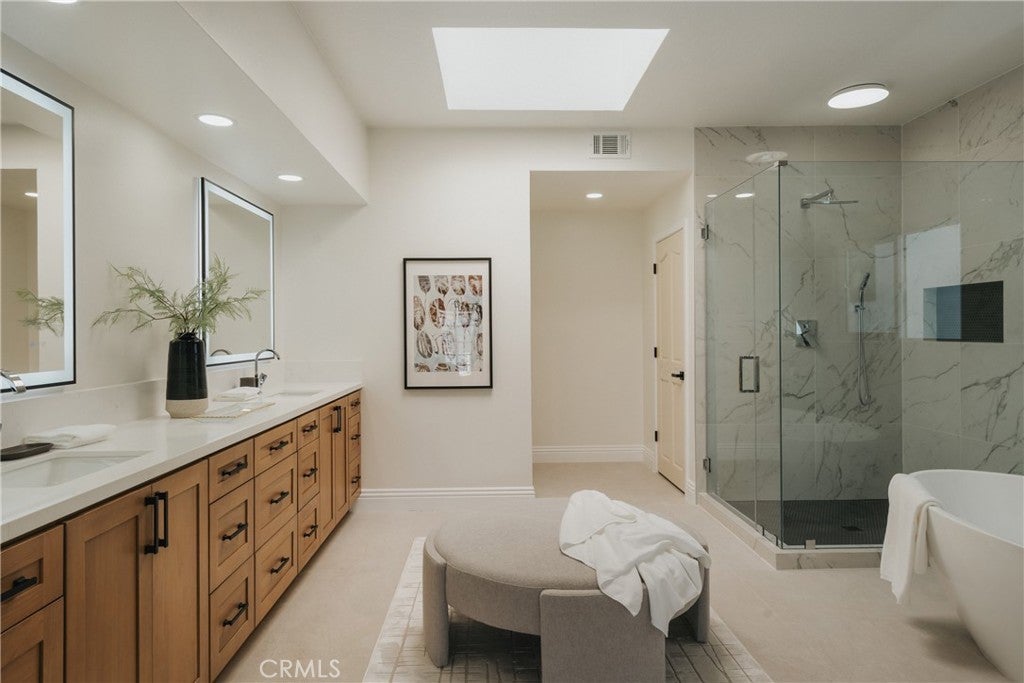 17182 Hillside Circle, Huntington Beach CA 92649 - Photo 12