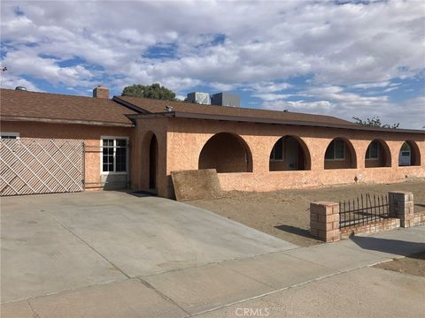 Photo of 37111 Tripoli AVE, Barstow, CA 92311 (MLS # HD26159952)