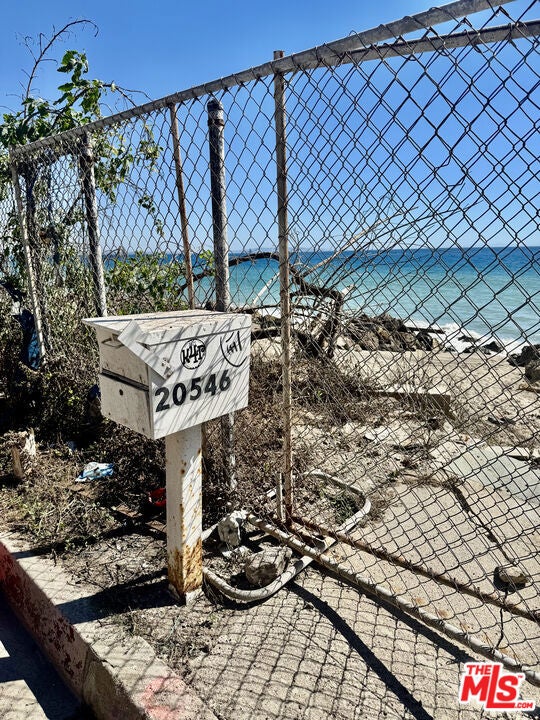 20546 Pacific Coast Highway