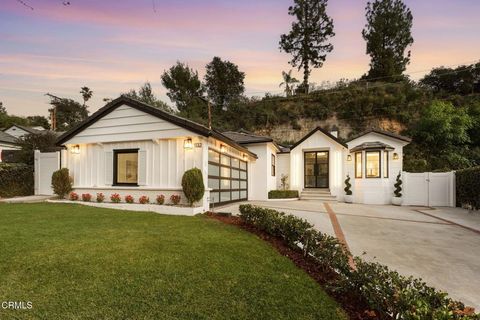 Photo of 5132 Crown Avenue, La Canada Flintridge, CA 91011 (MLS # P1-25740)