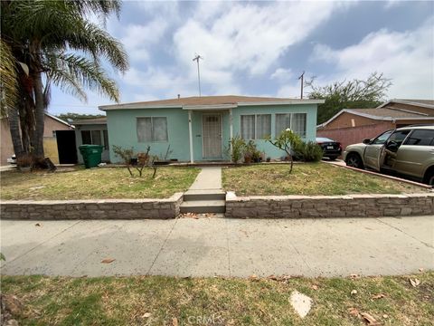 Photo of 6350 Myrtle Avenue, Long Beach, CA 90805 (MLS # WS26129857)