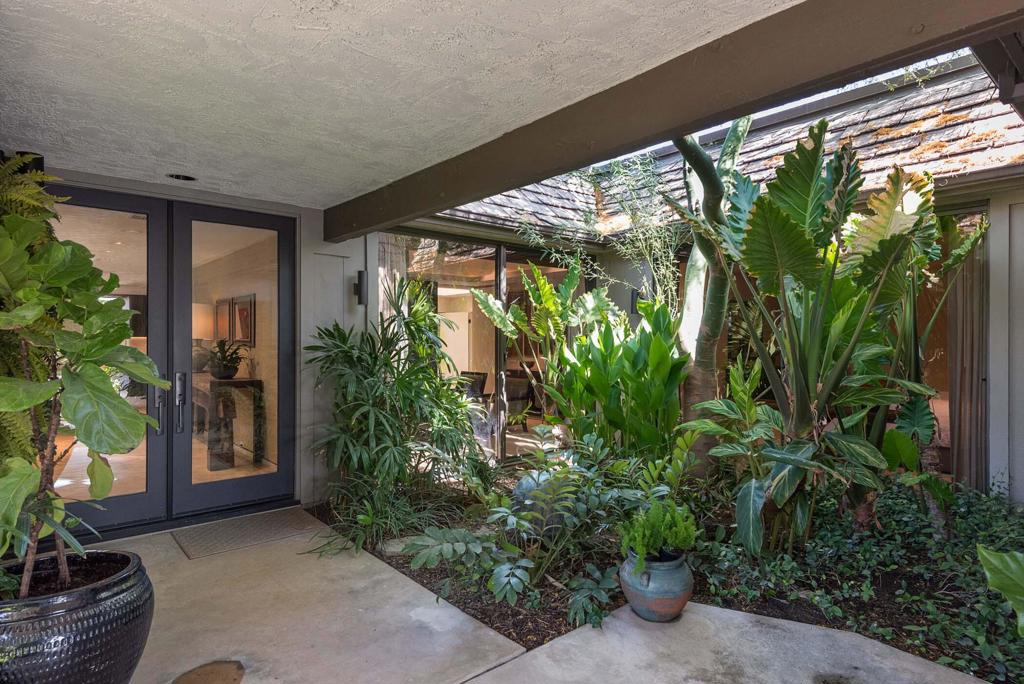 22 Cornell Drive