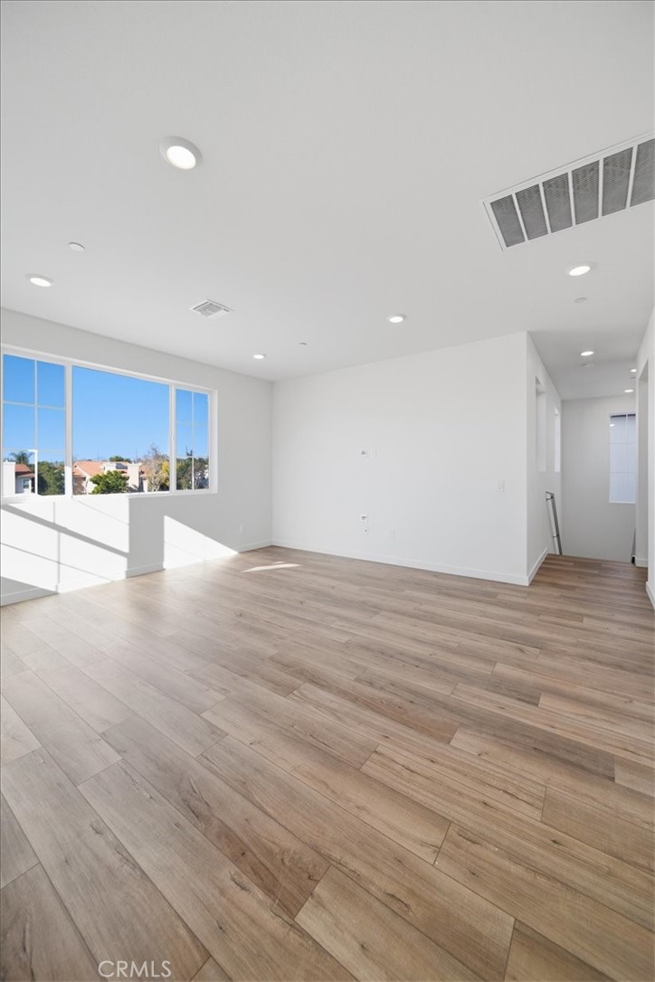 THE BUNGALOWS AT BELTRAMO - Residential