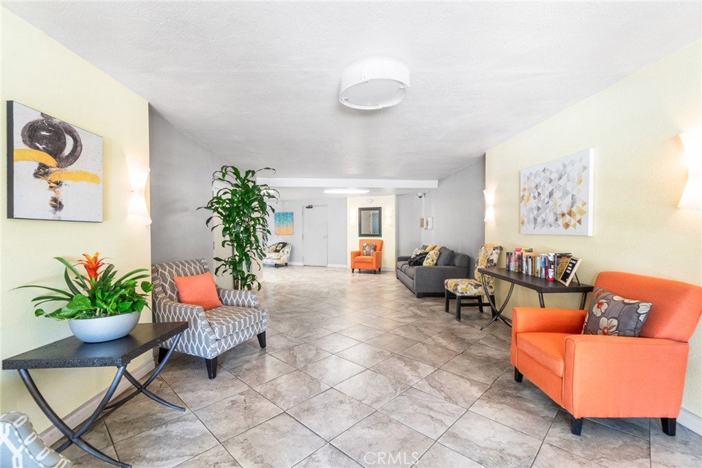 Bixby Knolls (BK) - Residential