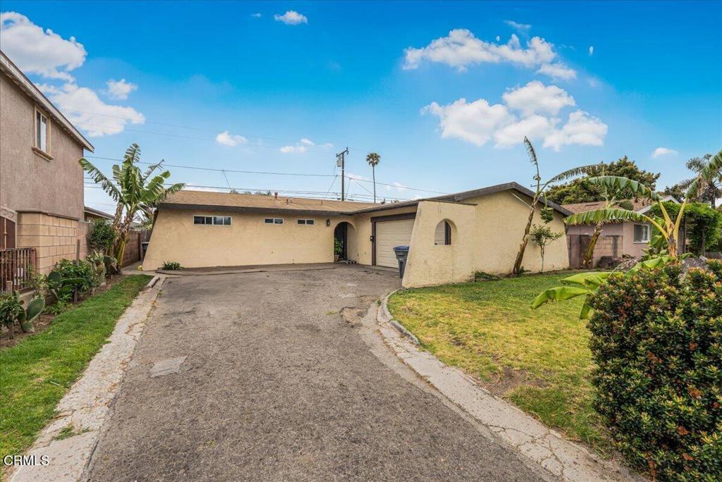 970 Laurel Street W