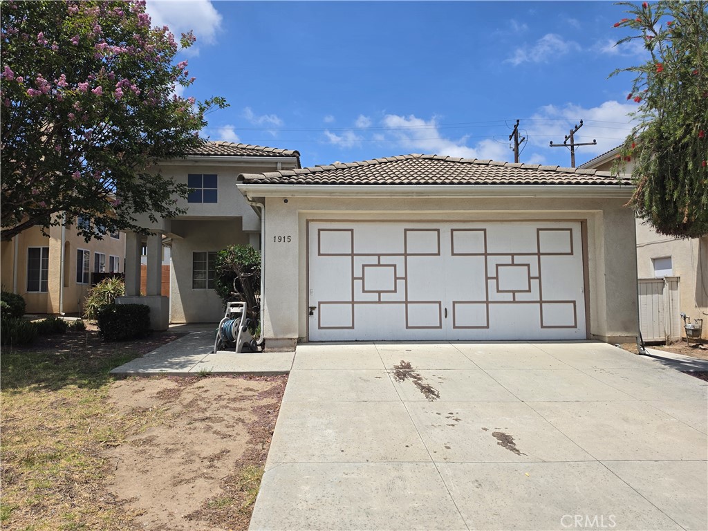 1915 W Stockwell