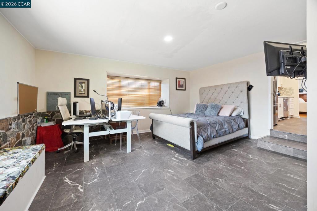 993 Argenta Court CT