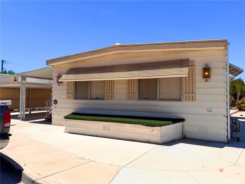 15940 Stoddard Wells 56
