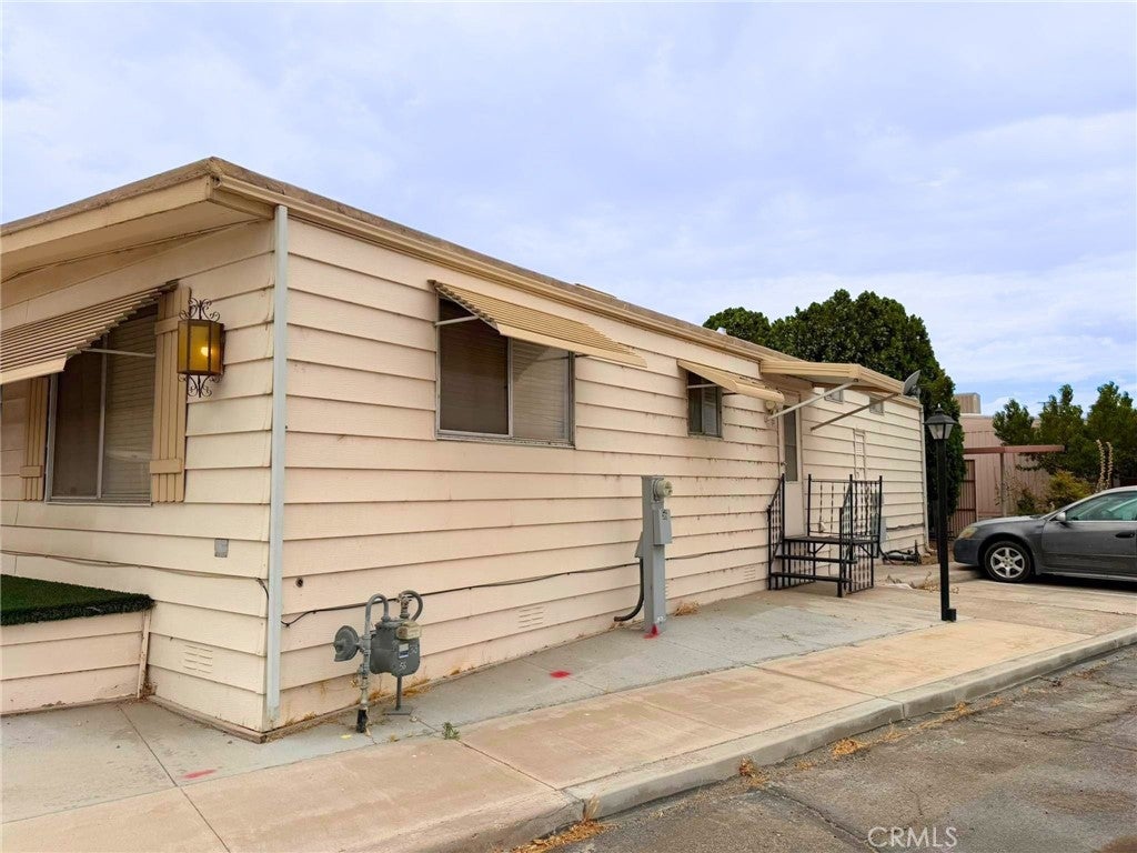 15940 Stoddard Wells 56