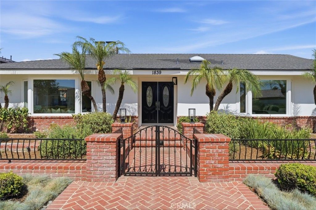 Photo of 1839 Santiago Dr, Newport Beach, CA 92660 (MLS # NP26085066)