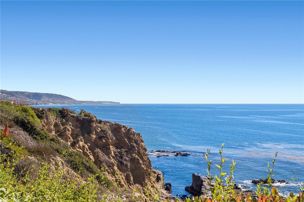 203 Crescent Bay Drive, Laguna Beach CA 92651 - Photo 10