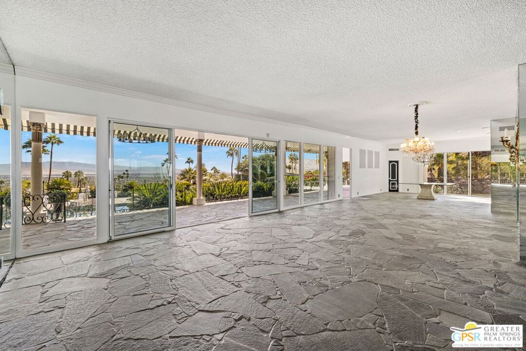 Little Tuscany - Residential