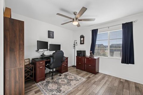 Tiny photo for 29356 Stageline Circle Cir, Menifee, CA 92584 (MLS # 260008687SD)