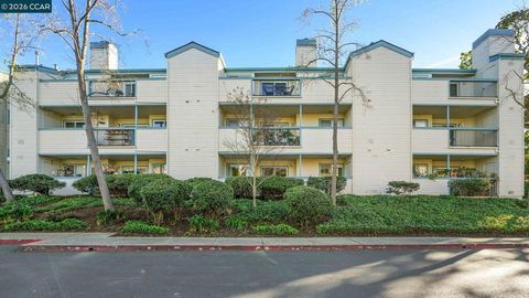 Photo of 1430 Bel Air Dr Dr #103, Concord, CA 94521 (MLS # 41126858)