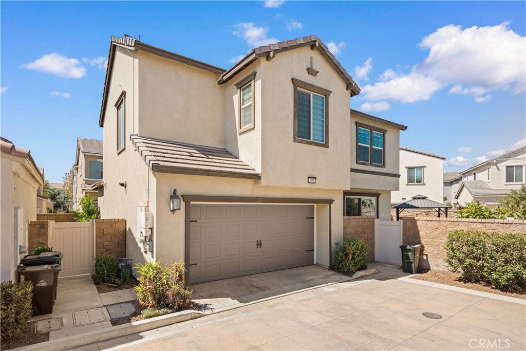 4838 S Monarch