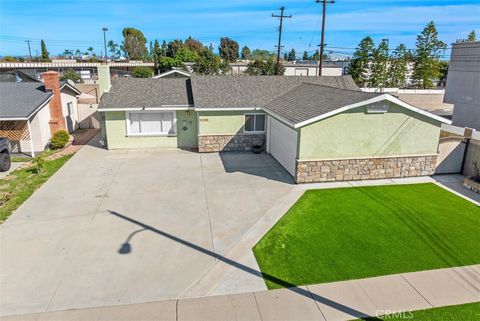 8792 Grindlay Cypress CA 90630