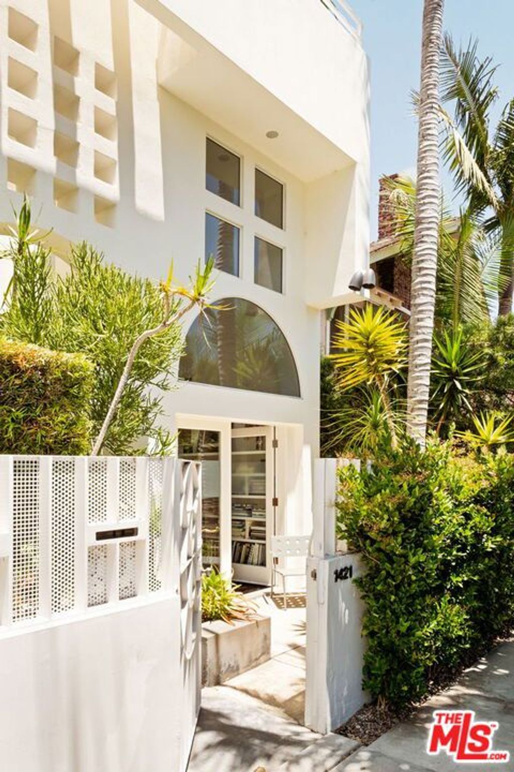 Photo of 1421 Cabrillo Avenue #4, Venice, CA 90291 (MLS # 26661821)