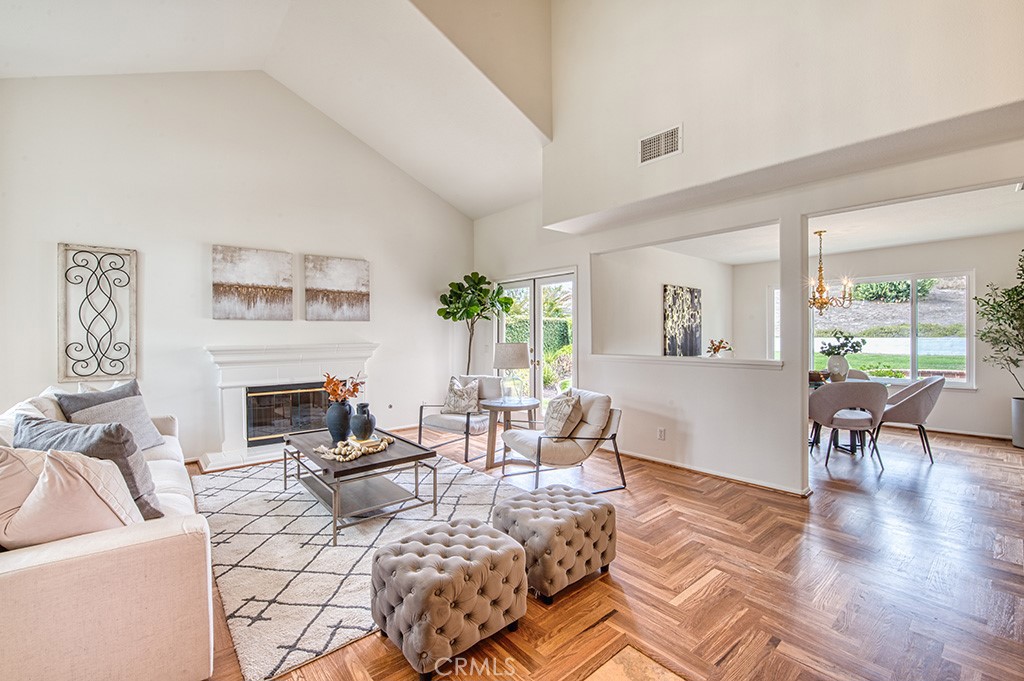 9 Hedgeland