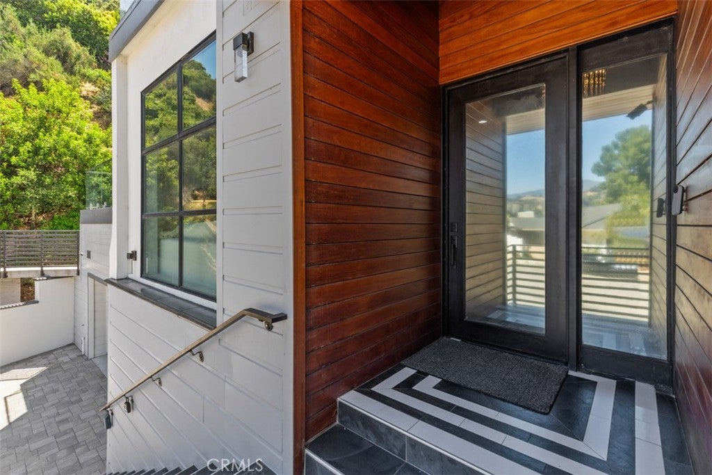 3060 Hollywell