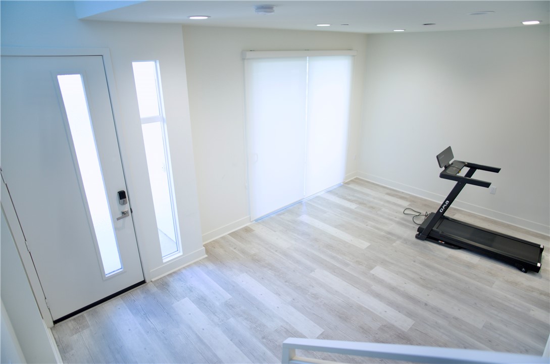 17 West - Residential Lease