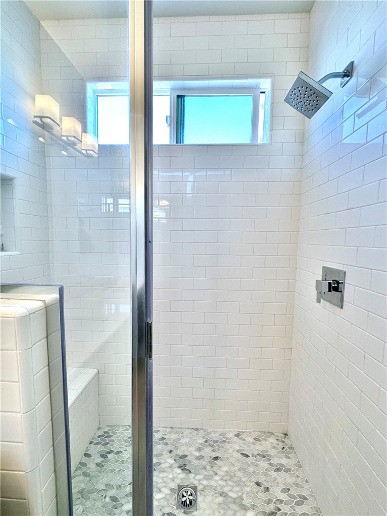 17 West - Residential Lease