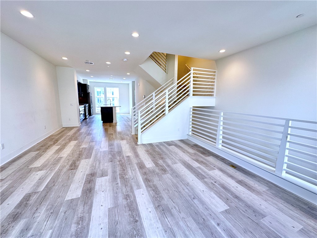 17 West - Residential Lease