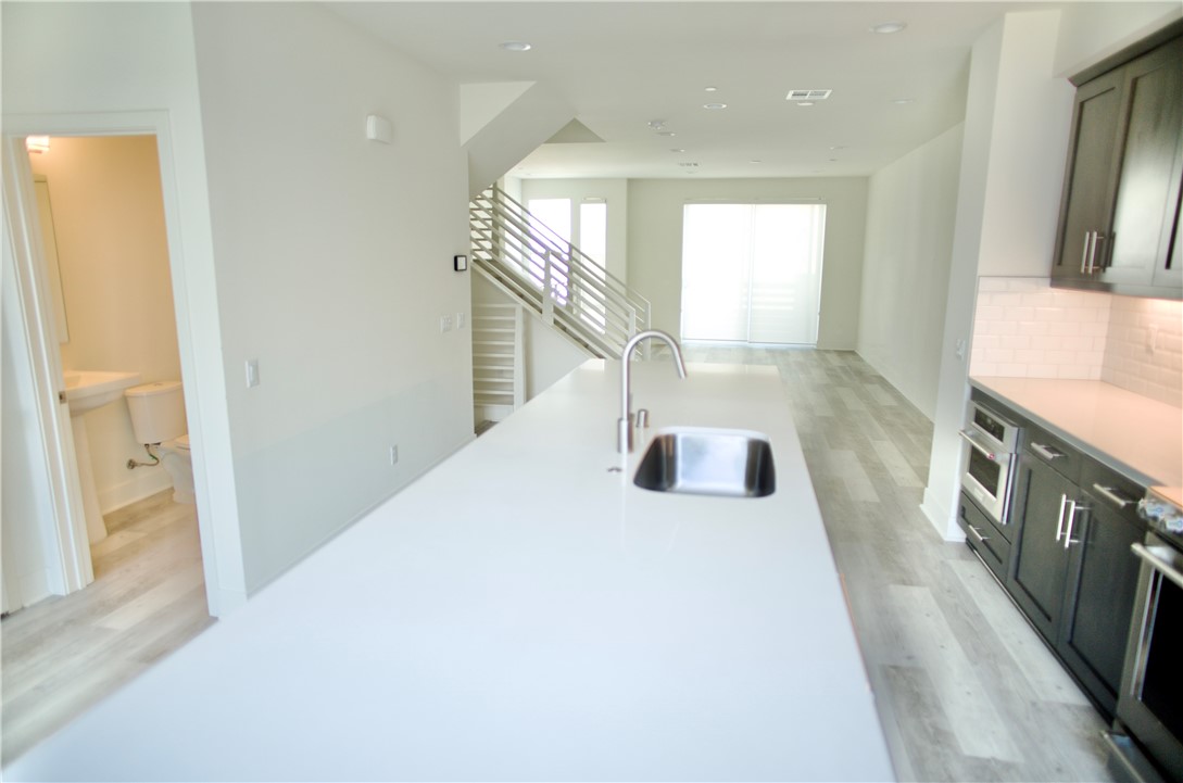 17 West - Residential Lease