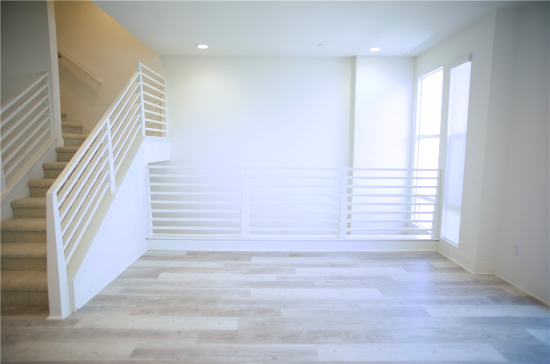 17 West - Residential Lease