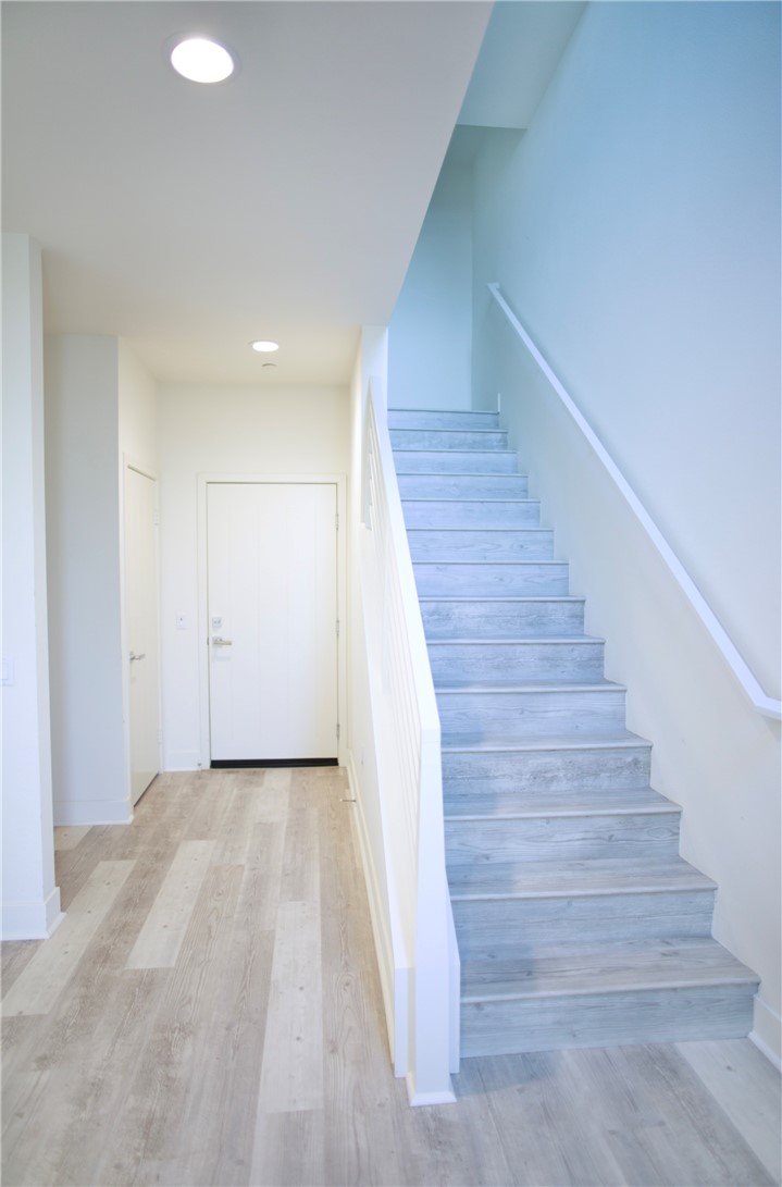 17 West - Residential Lease