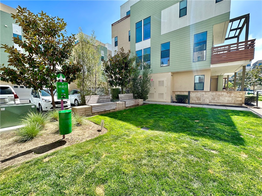 17 West - Residential Lease