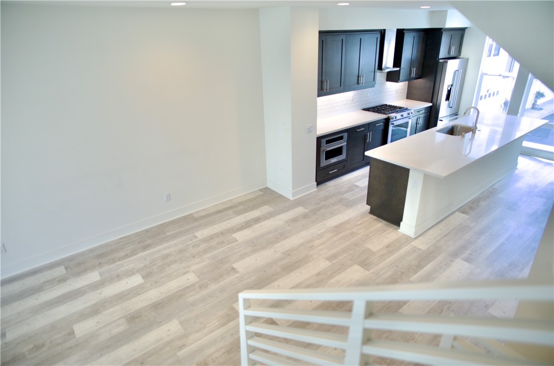 17 West - Residential Lease