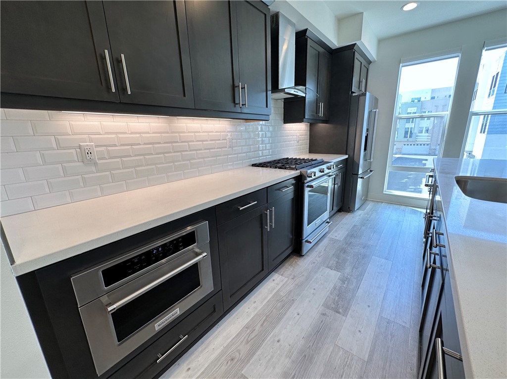 17 West - Residential Lease