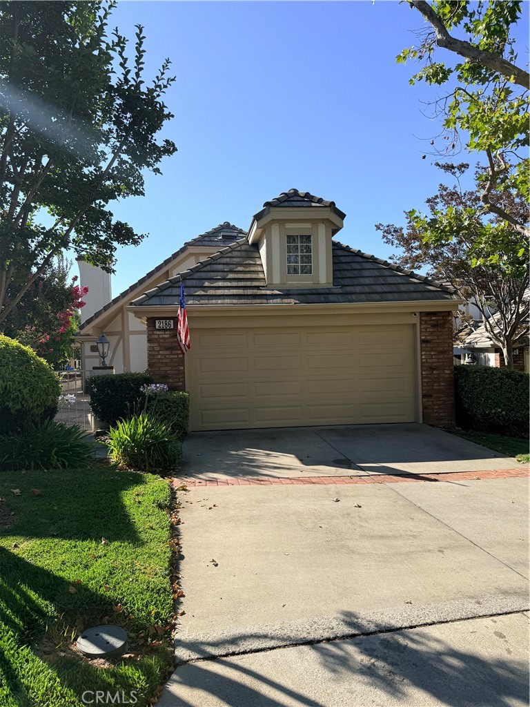2186 Eiffel Circle