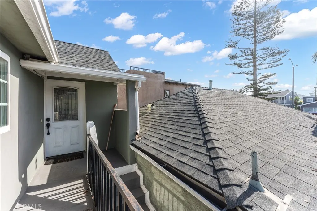 Newport Beach, California 92661, United States, ,Residential,Active,227302