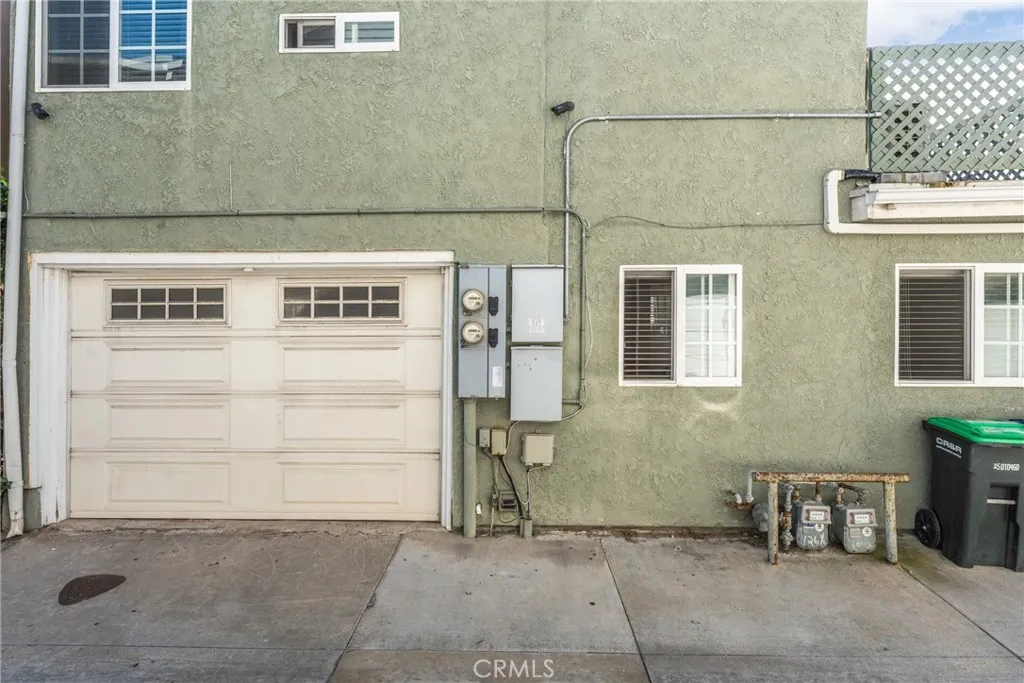 Newport Beach, California 92661, United States, ,Residential,Active,227302