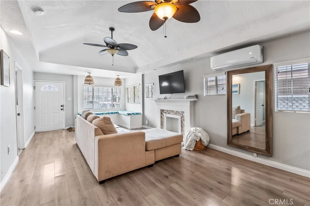 Newport Beach, California 92661, United States, ,Residential,Active,227302