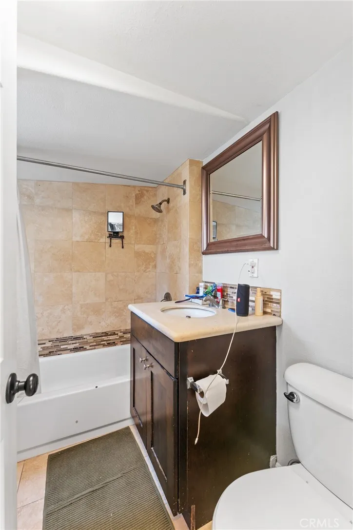 Newport Beach, California 92661, United States, ,Residential,Active,227302