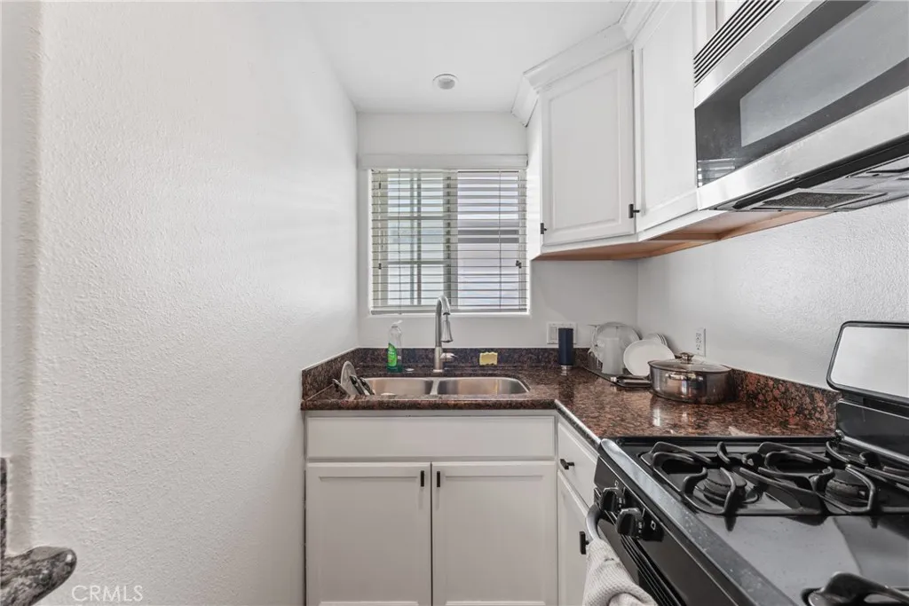 Newport Beach, California 92661, United States, ,Residential,Active,227302