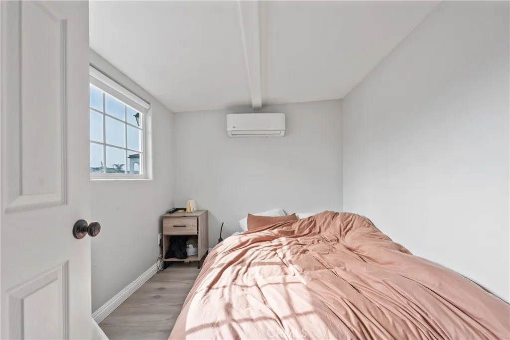 Newport Beach, California 92661, United States, ,Residential,Active,227302