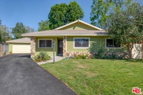 Photo of 6723 Bianca Avenue, Lake Balboa, CA 91406 (MLS # 26671379)