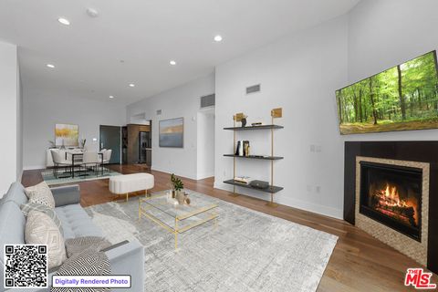 Photo of 7133 Hawthorn Avenue #PH6, Los Angeles, CA 90046 (MLS # 26670577)
