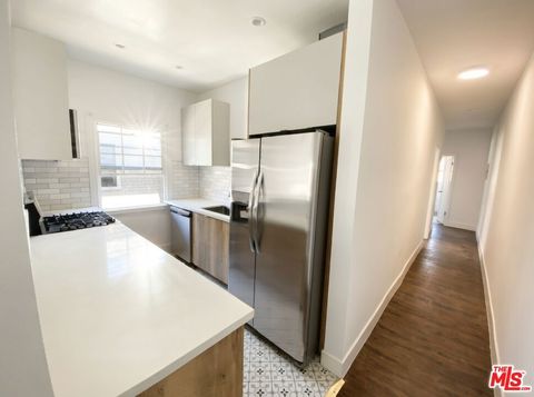 Photo of 2666 Orchard Avenue, Los Angeles, CA 90007 (MLS # 26664627)