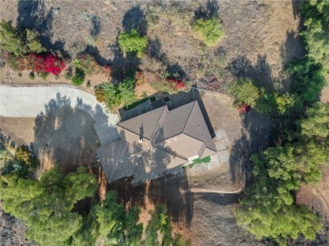 Photo of 14511 Pine Court, Riverside, CA 92503 (MLS # SW25169147) Photo of 14511 Pine Court, Riverside, CA 92503 (MLS # SW25169147)