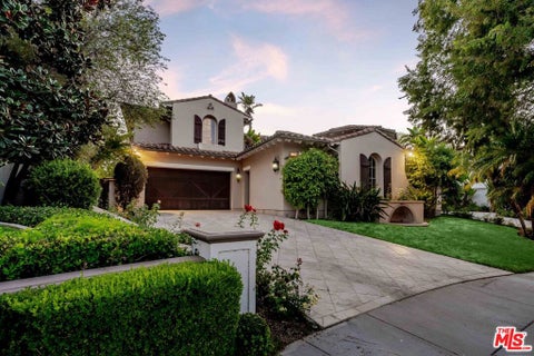 Photo of 4131 Prado De Los Caballos, Calabasas, CA 91302 (MLS # 26940335)